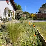 Agreable Maison Landaise Proche Du 펜션 상기네