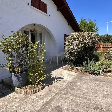 Dom wakacyjny Agreable Maison Landaise Proche Du